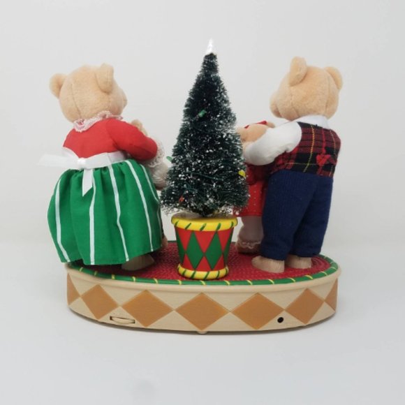 Vintage Christmas Family Bears Musical Display Stand Automatic Movements Battery - Picture 6 of 10